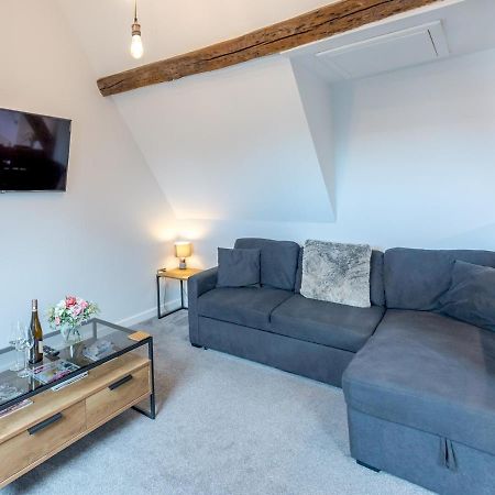 Pass The Keys 5C Charming Town Centre Apartment With Roof Top Views Shrewsbury Kültér fotó