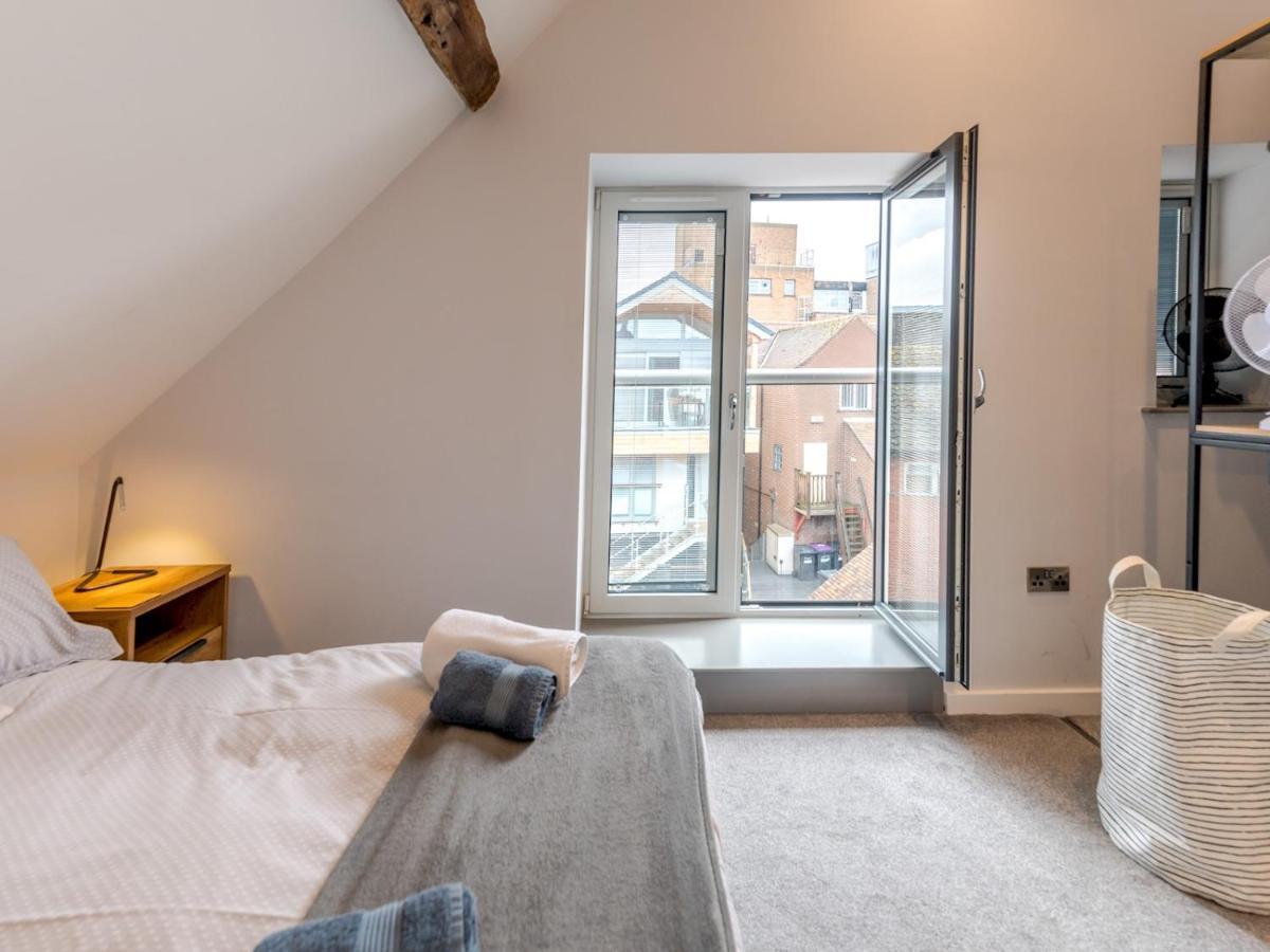 Pass The Keys 5C Charming Town Centre Apartment With Roof Top Views Shrewsbury Kültér fotó
