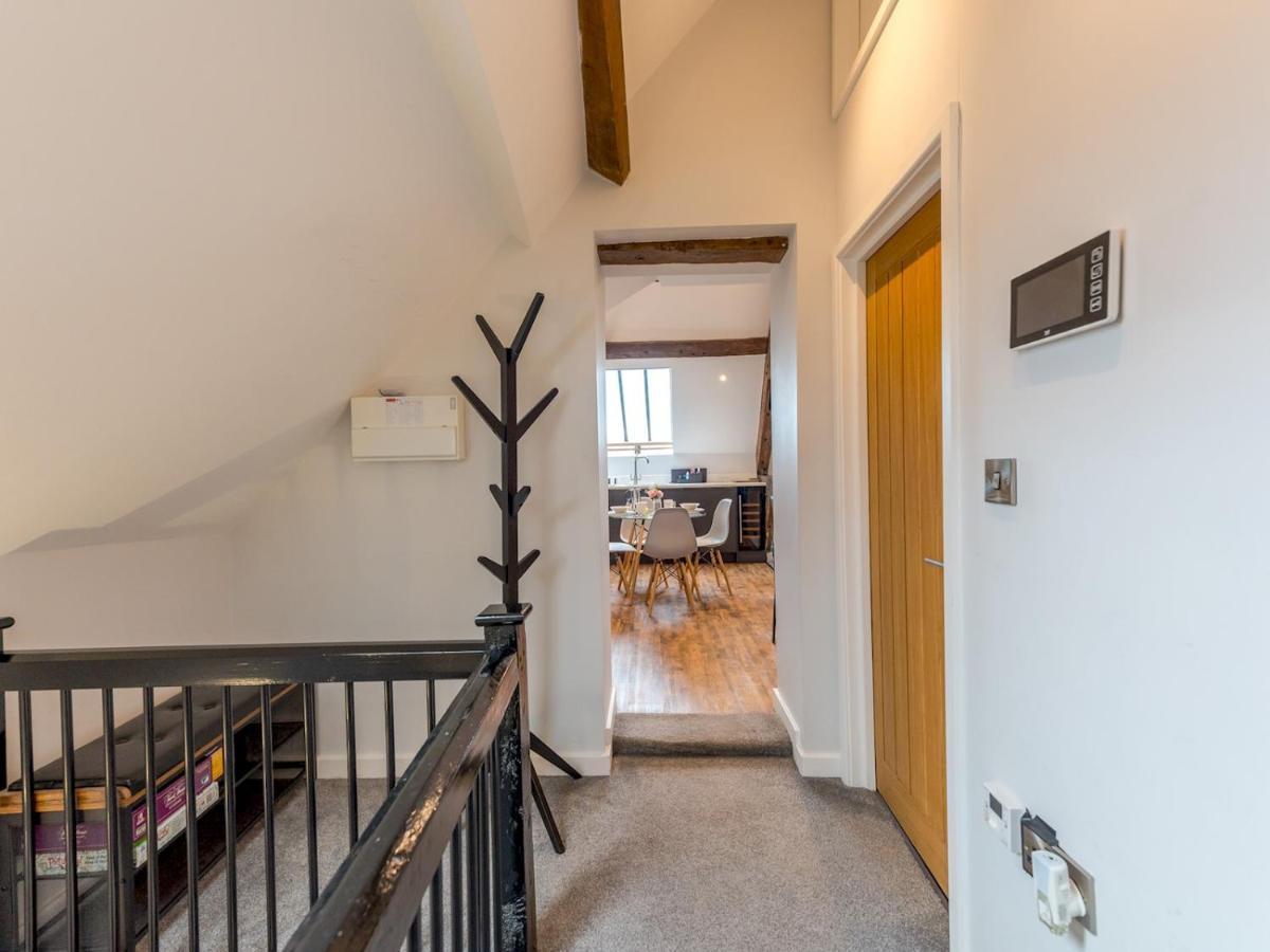 Pass The Keys 5C Charming Town Centre Apartment With Roof Top Views Shrewsbury Kültér fotó